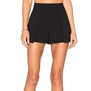 Alice + olivia Larissa short, Black, Size 0